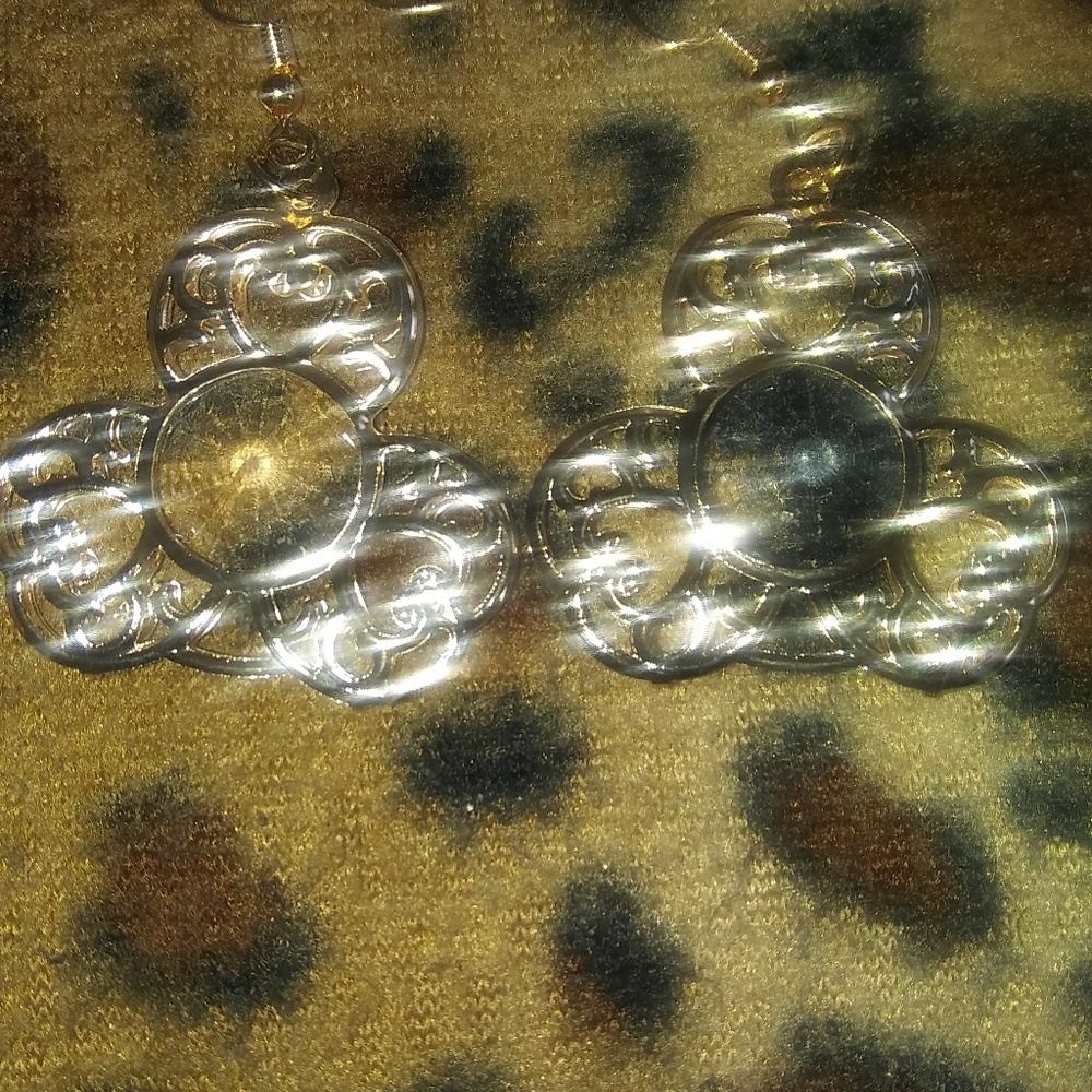 Dangle Flower Earrings